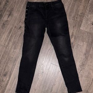 Like New! Great condition black skinny jeans with side embellishments